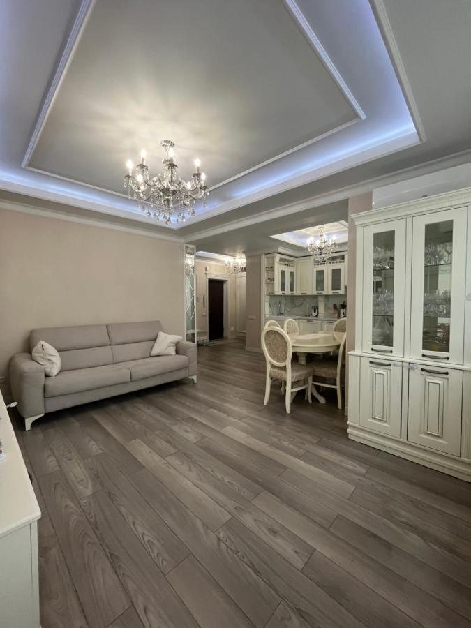 Apartament In The Center Of Kischinau Exterior foto